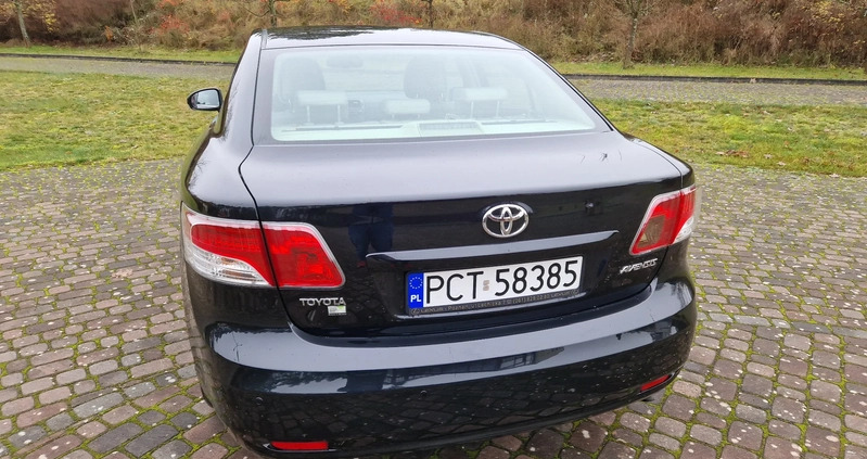 Toyota Avensis cena 37500 przebieg: 212000, rok produkcji 2011 z Czarnków małe 667